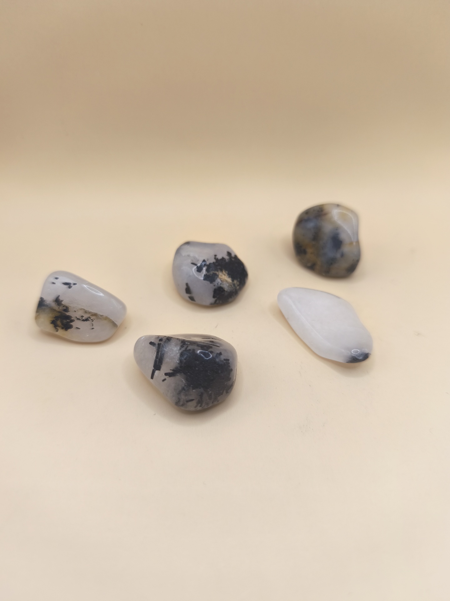 Quartzo Turmalinado Rolado (20/25mm)