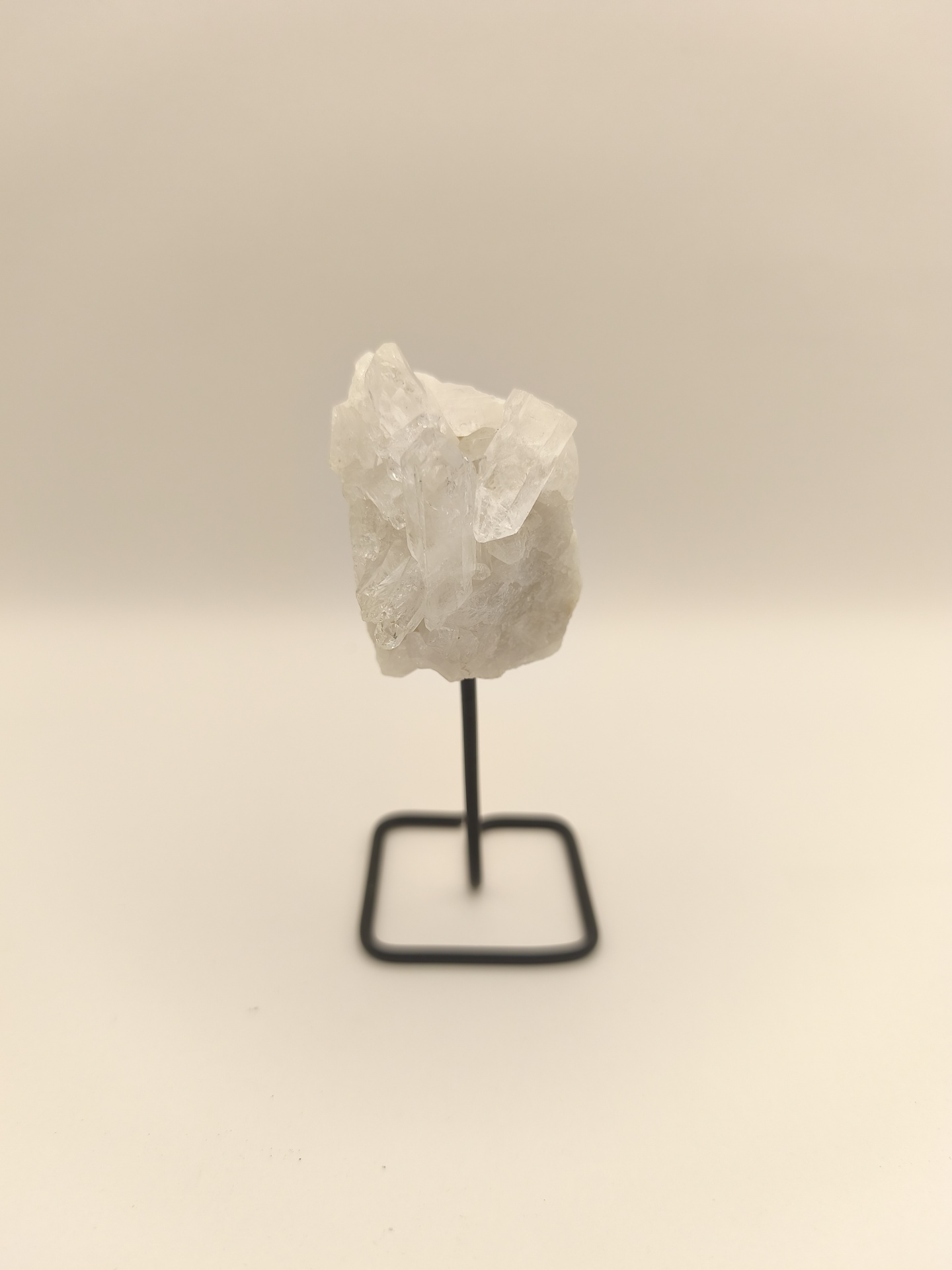 Drusa de quartzo cristal com suporte