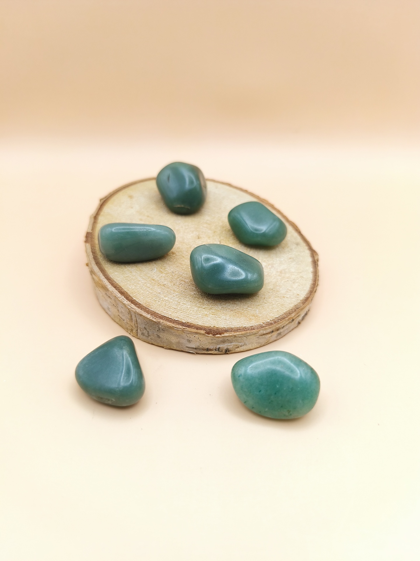 Quartzo Verde Rolado (20/25mm)