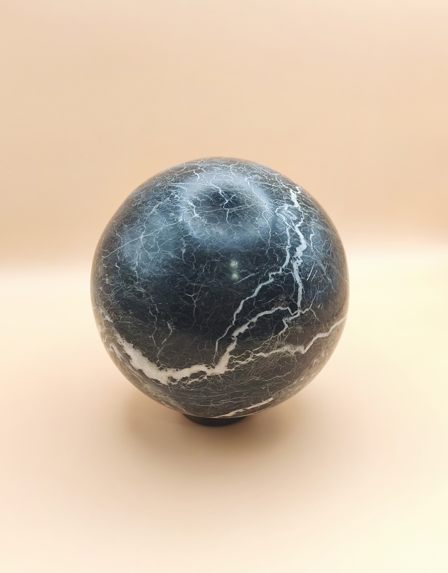 Esfera Onix Preta (12 cms)