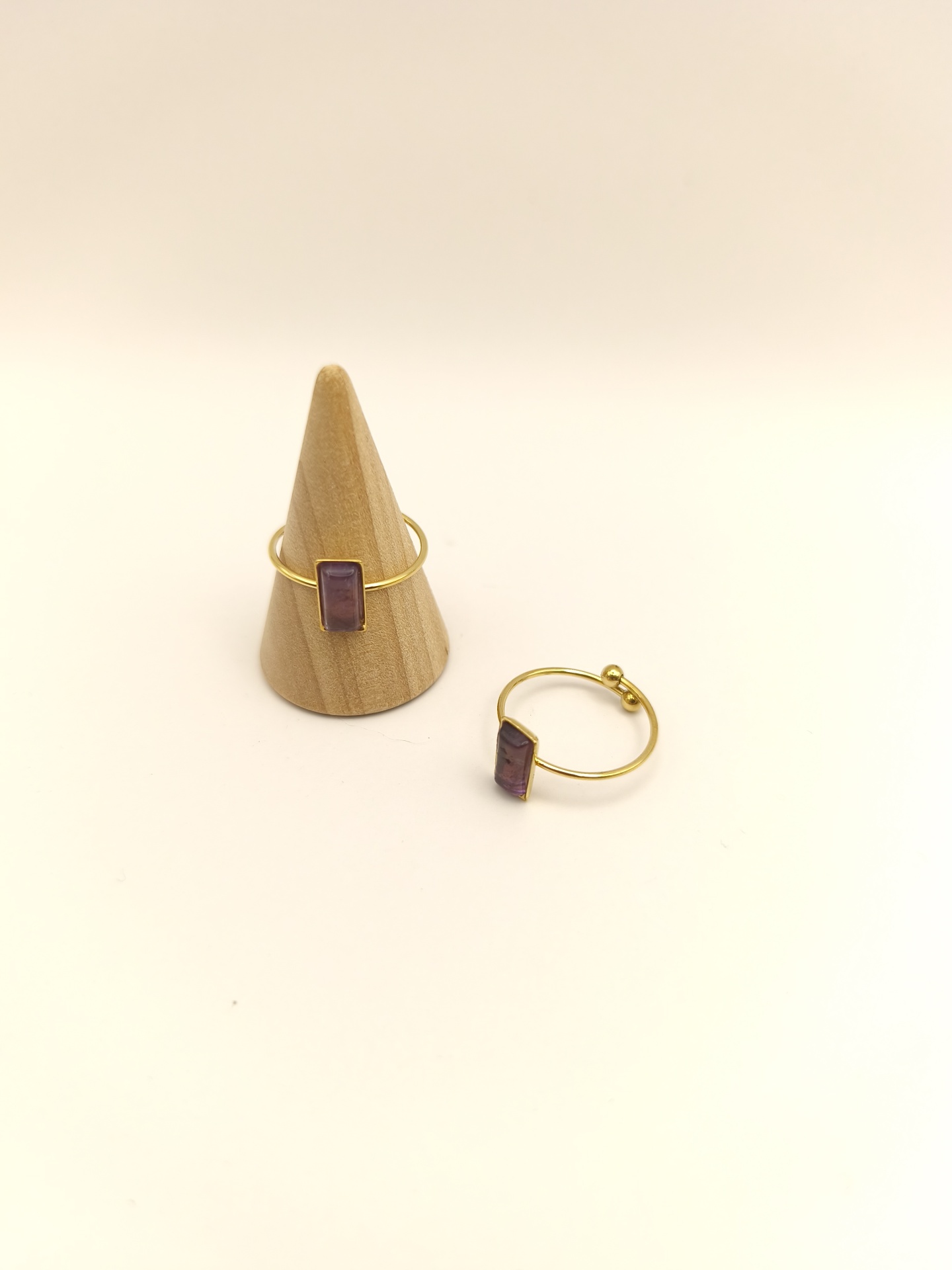 Anel de aço com ametista