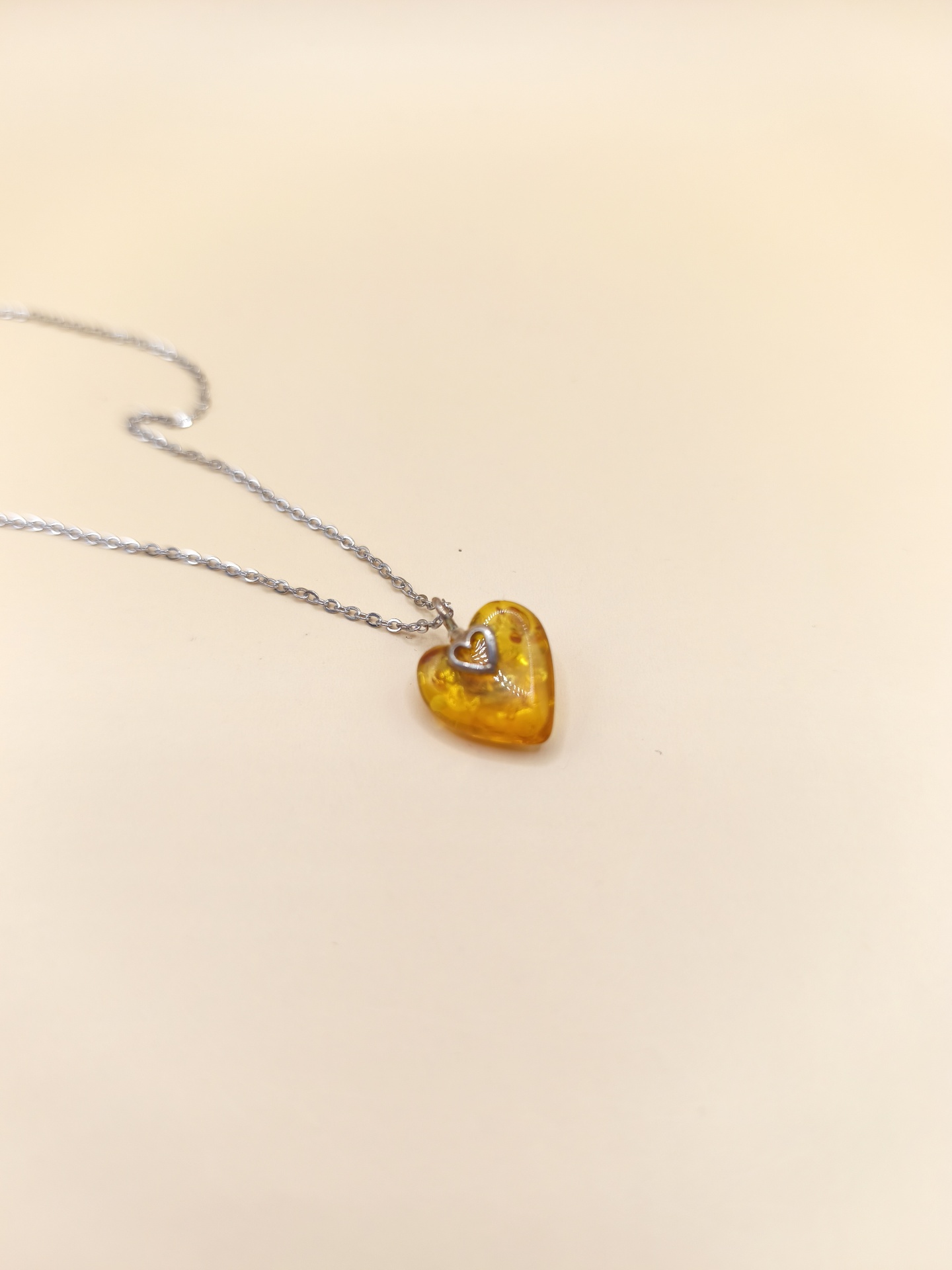Pingente Âmbar Báltico (coração)