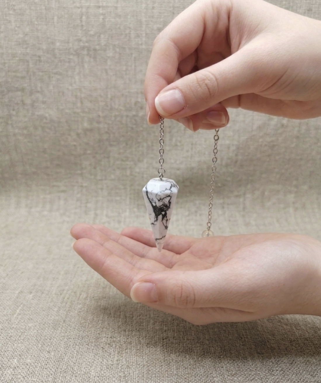 Pêndulo Howlite Branca