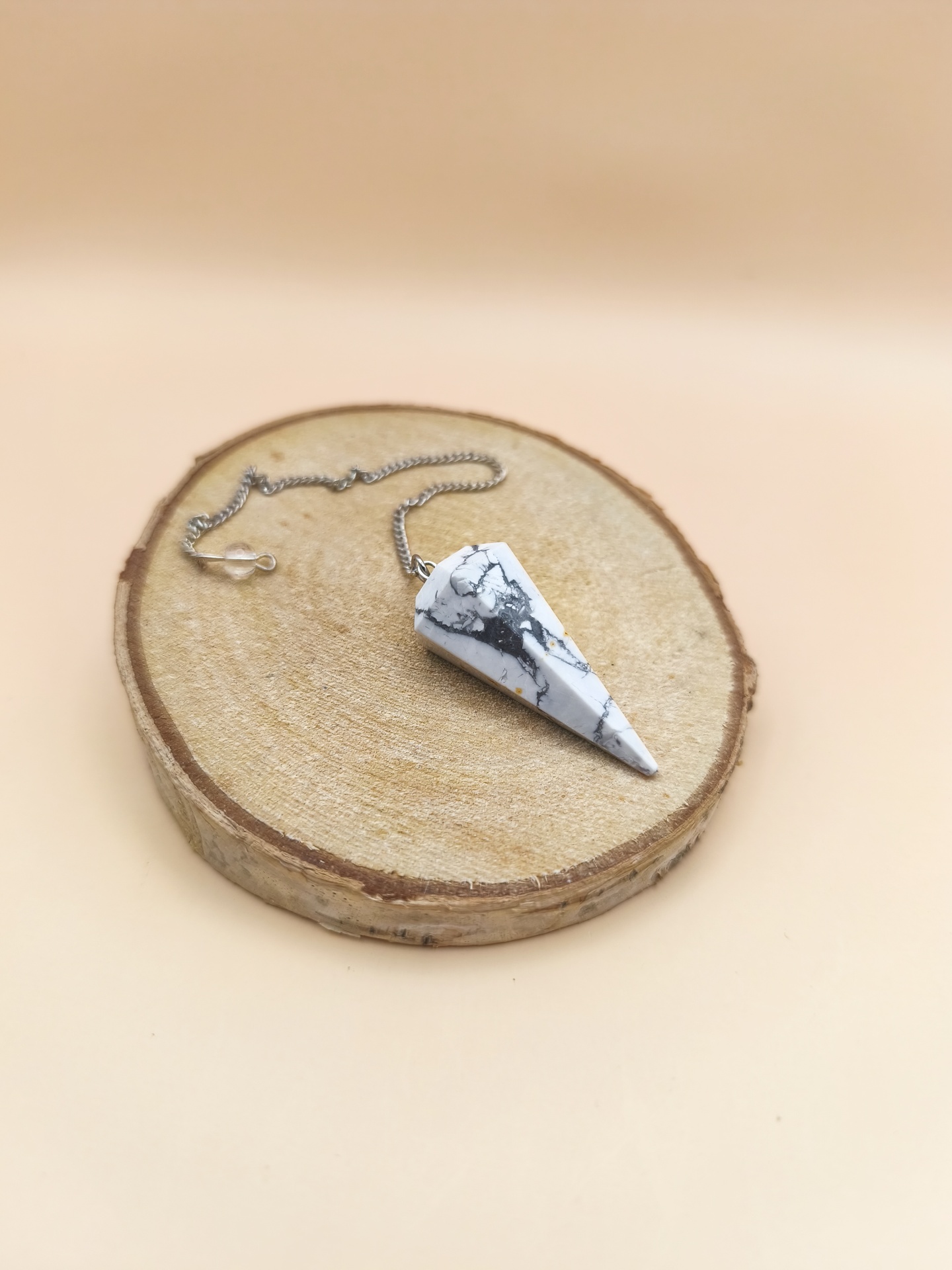 Pêndulo Howlite Branca