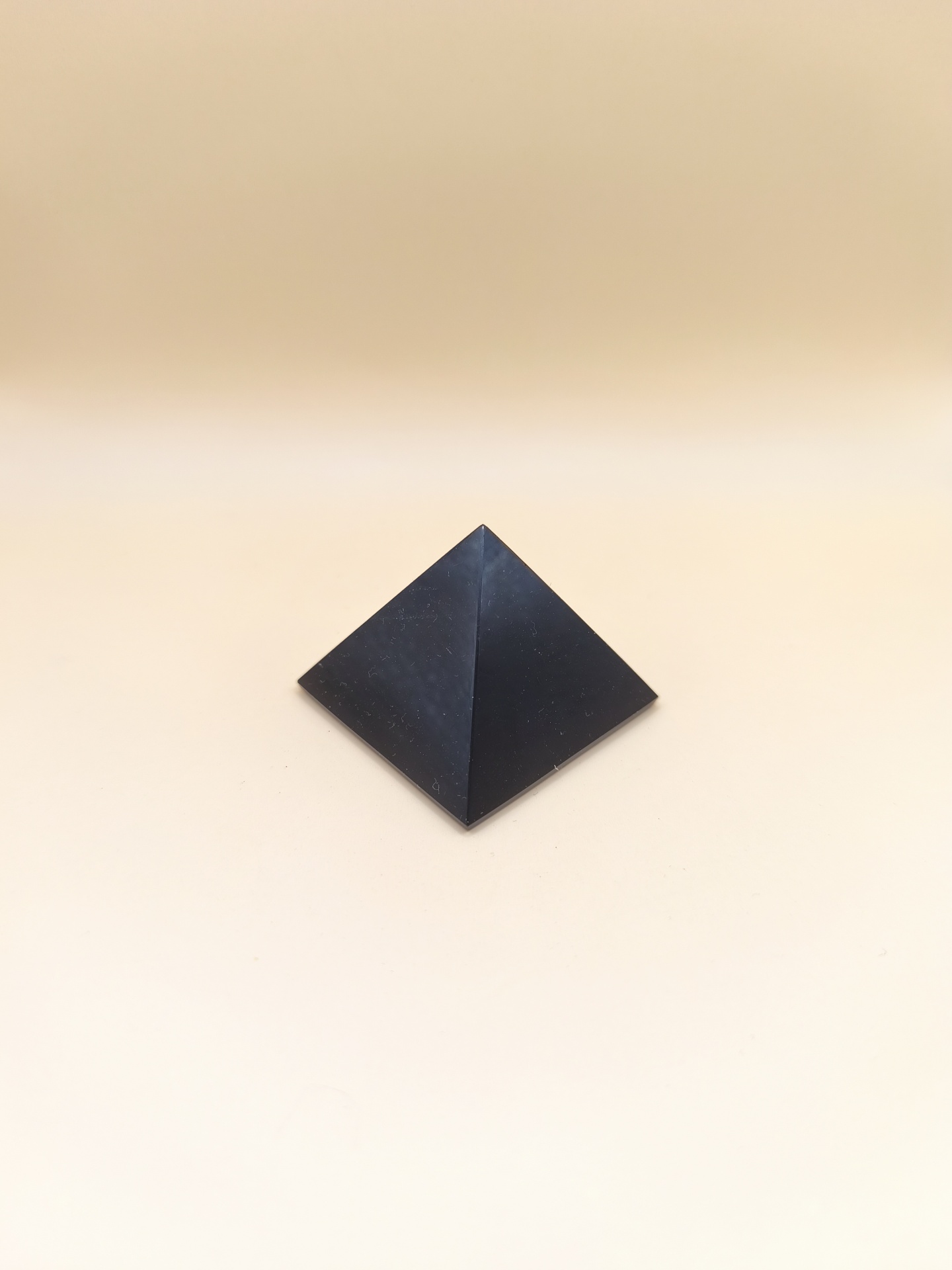 Pirâmide Obsidiana Negra (40x40mm)