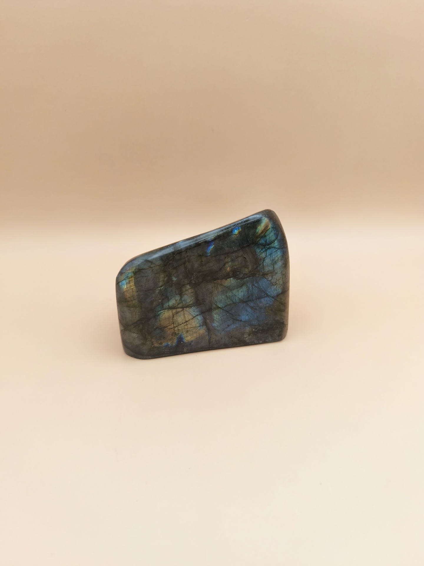 Labradorite polida (575g) (90x70mm)
