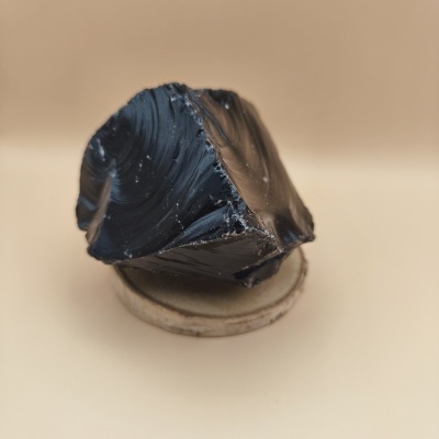 Obsidiana Preta Bruto (680g)