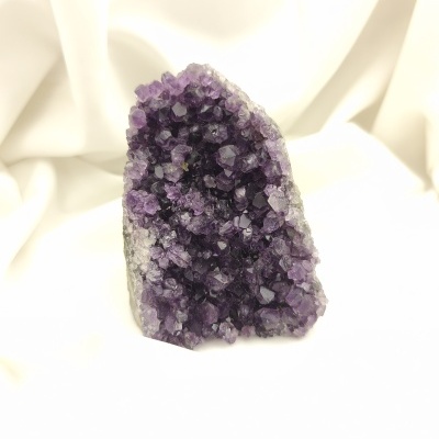 Drusa Ametista do Uruguai (470g) (100x75mm)