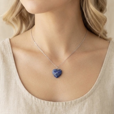 Colar coração lápis lazuli