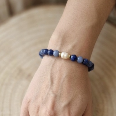 Pulseira de quartzo azul e pérola