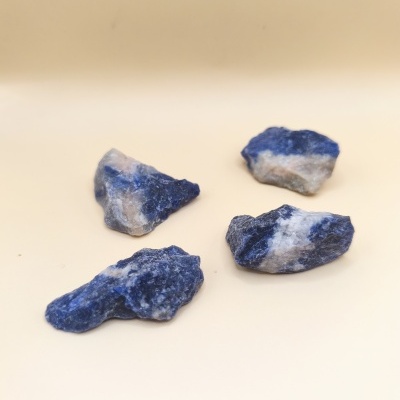 Sodalite bruto (3 cms)