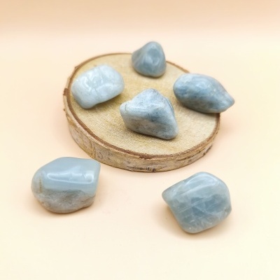 Água Marinha Rolada (25/30mm)