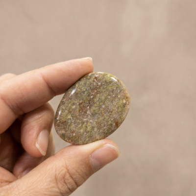 Unakite laminada polida