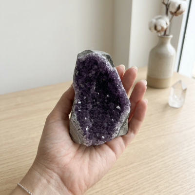 Drusa Ametista do Uruguai (455g) (9x6 cms)