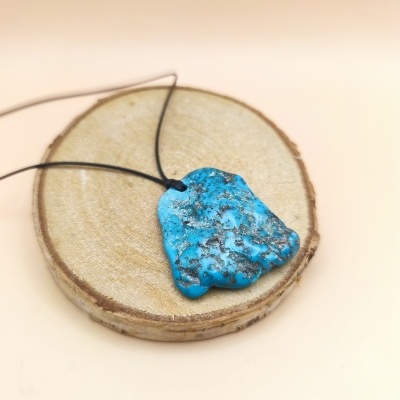 Colar Turquesa (pedra furada)