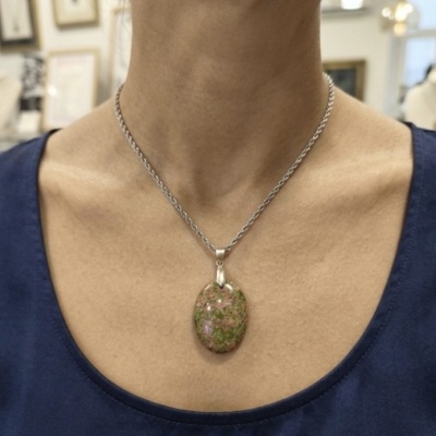 Colar Unakite