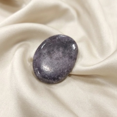 Lepidolite (plana)