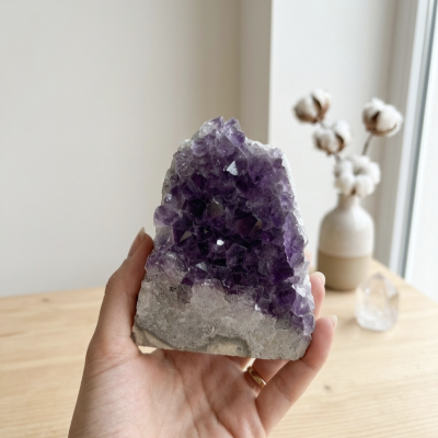 Drusa Ametista do Uruguai  (740g) (11x9 cms)