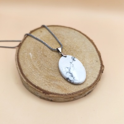 Colar Howlite Branca