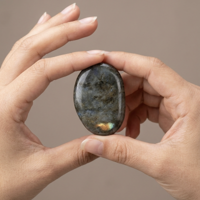 Labradorite laminada polida