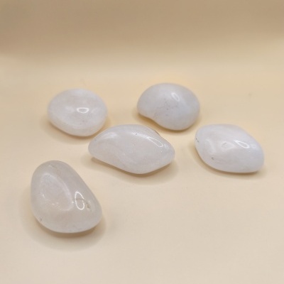 Quartzo Branco Rolado (20/30mm)