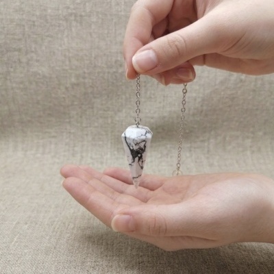 Pêndulo Howlite Branca