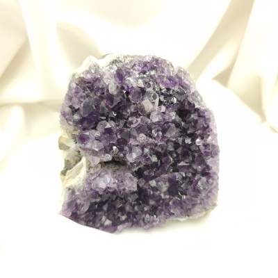 Drusa Ametista do Uruguai (670g) (90x90mm)