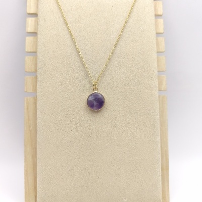 Colar em aço com pingente de ametista