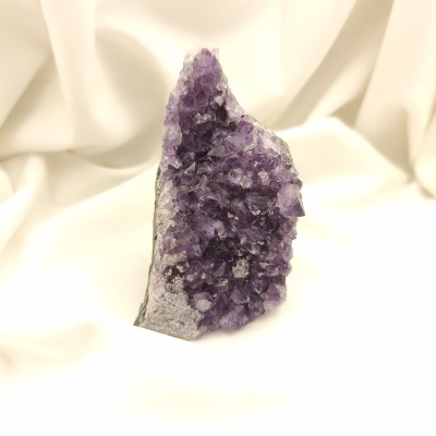 Drusa Ametista do Uruguai (440g) ( 100x60mm)