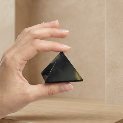 Pirâmide Obsidiana Negra (40x40mm)