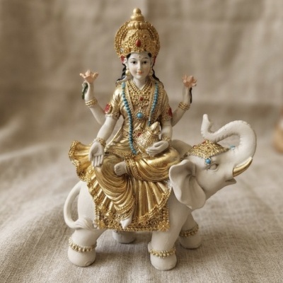 Deusa Lakshmi 18x10x23 cms