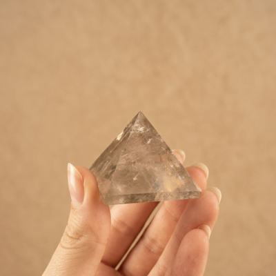 Pirâmide Quartzo Fumado (50x50mm)