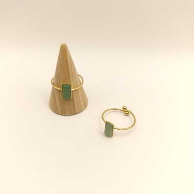 Anel de aço com quartzo verde