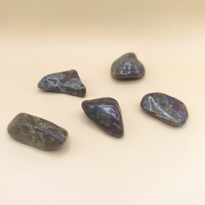 Jaspe Sanguíneo Rolado (15/20mm)