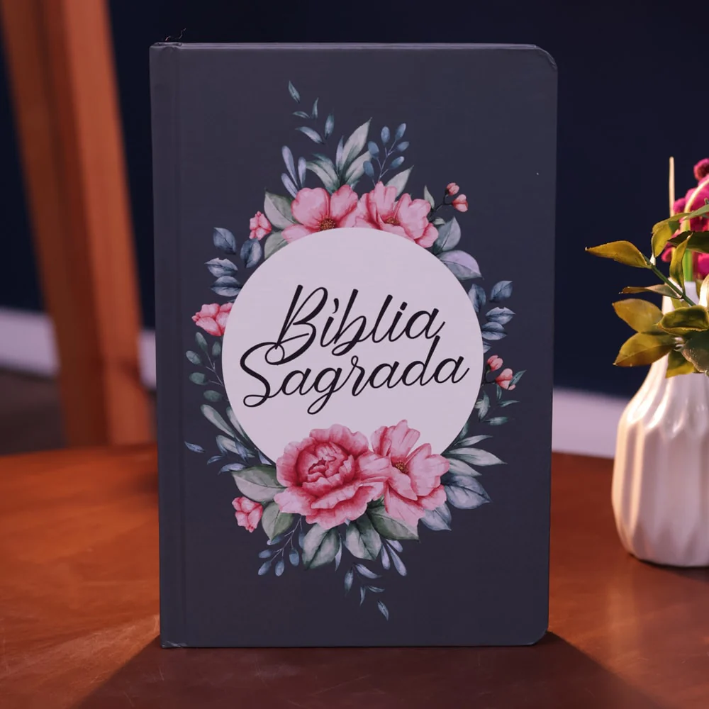 Bíblia Sagrada Slim Buquê | NVT | Capa Dura Bíblia Sagrada Slim Buquê | NVT | Capa Dura