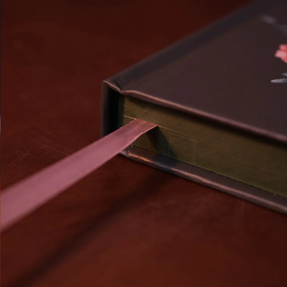 Bíblia Sagrada Slim Buquê | NVT | Capa Dura Bíblia Sagrada Slim Buquê | NVT | Capa Dura