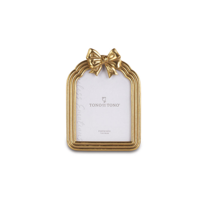 MOLDURA COM LAÇO DOURADO 14X20