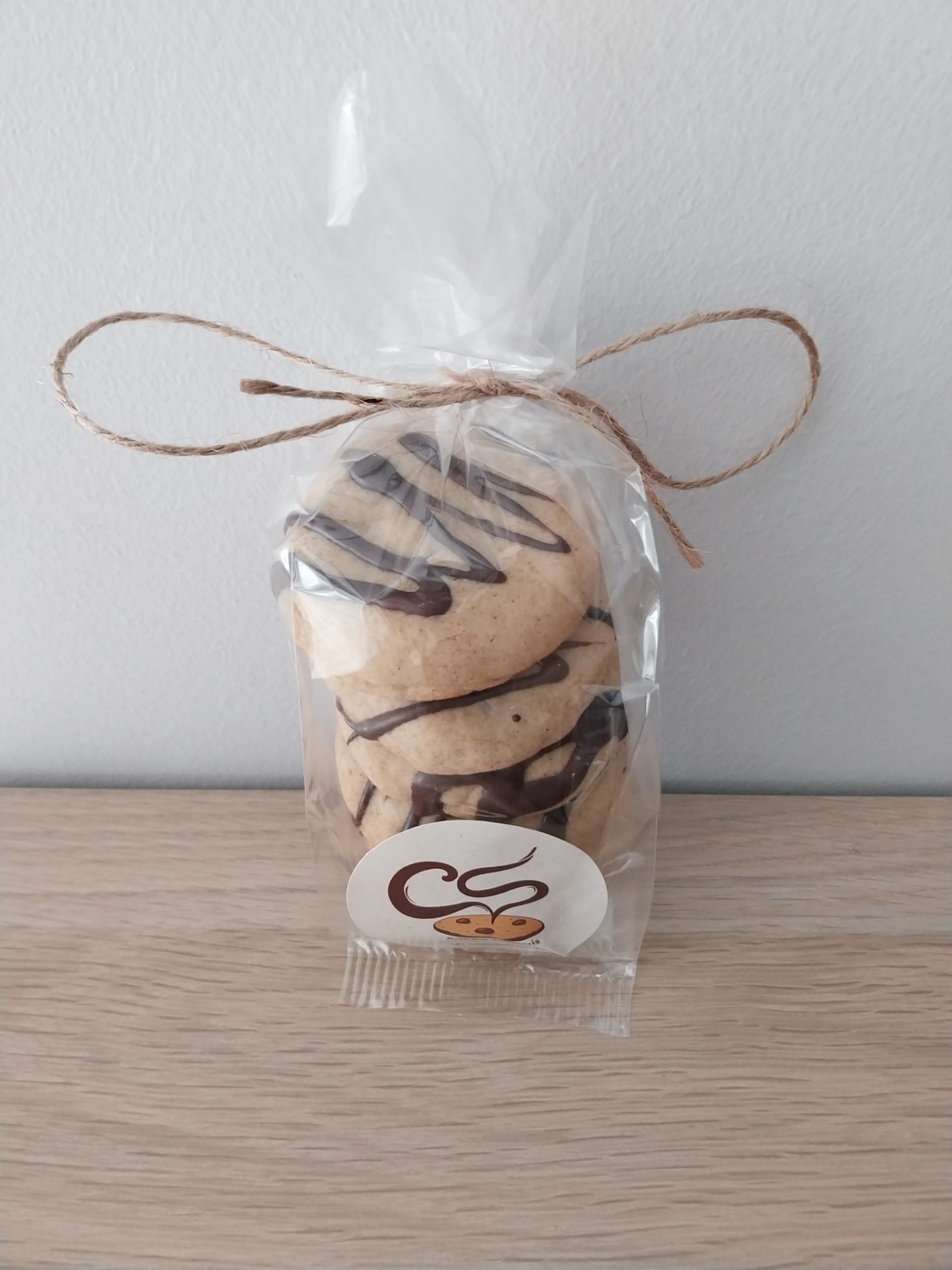 Bolachas artesanais com recheio chocolate preto e avelã-CS Bolachas (Por Encomenda - Contacte-nos)