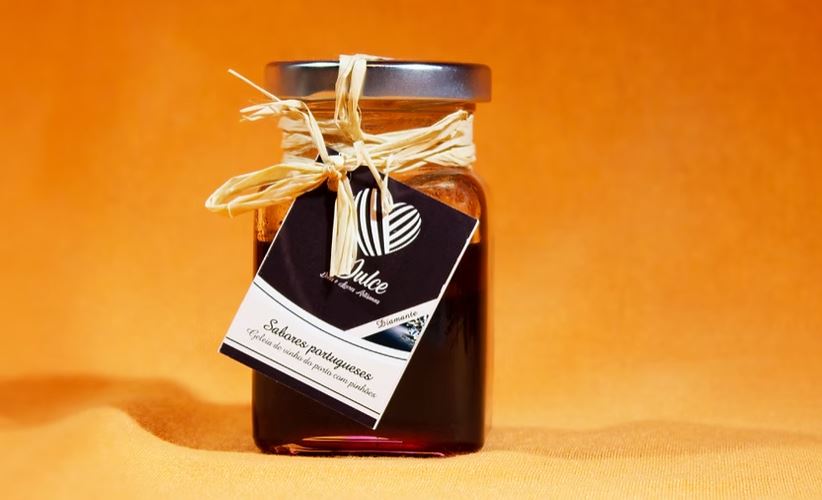 Geleia de vinho do porto com pinhões  (Sabores Portugueses) 150g - Tia Dulce