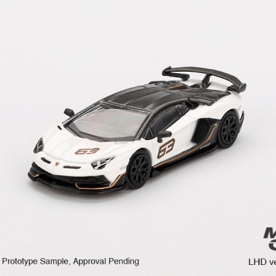 MINI GT LAMBORGHINI AVENTADOR SVJ 63  BIANCO ASOPO MGT00842-L