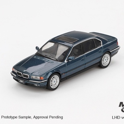 MINI GT BMW 750IL SORRENTO BLUE METALLIC MGT00894-L