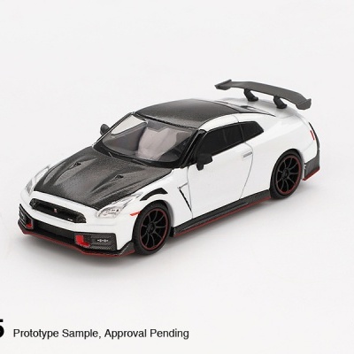 MINI GT NISSAN GT-R NISMO 2024 BRILLIANT WHITE PEARL MGT01045-L