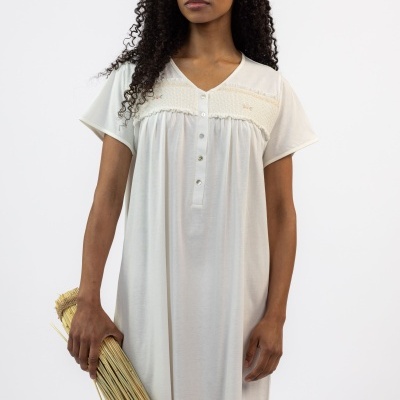 Camisa manga curta com decote com favos - Mira