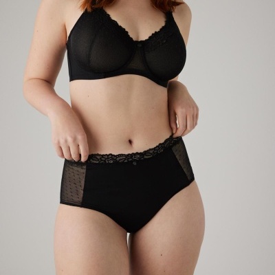 Cueca alta com tulle e renda na cinta - Ysabel Mora