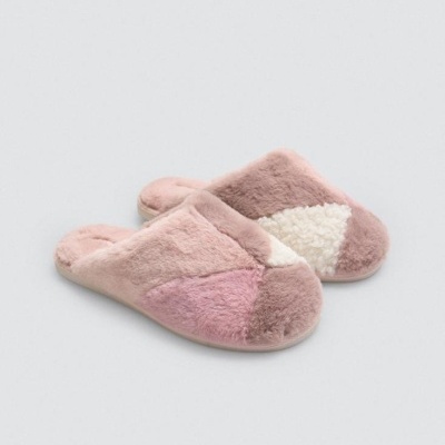 CHINELO COM SOLA ANTIDESLIZANTE