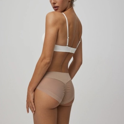 Cueca sem marcação - Ysabel Mora