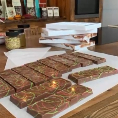 Chocolate Dubai – Uma Experiência Artesanal de Luxo - 100g