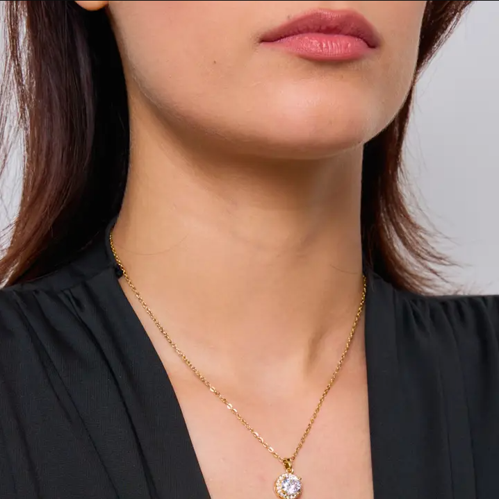 Lumière Necklace Gold in Stainless Steel