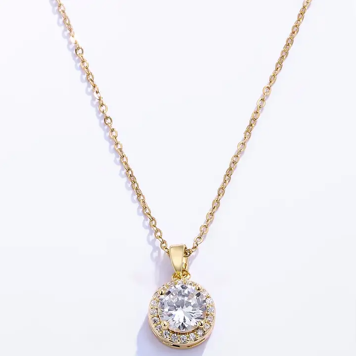 Lumière Necklace Gold in Stainless Steel