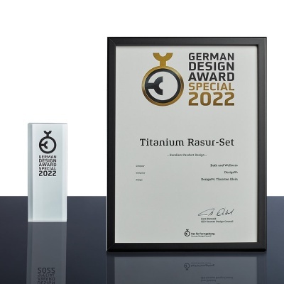 Design94 Titanium S Safety Razor
